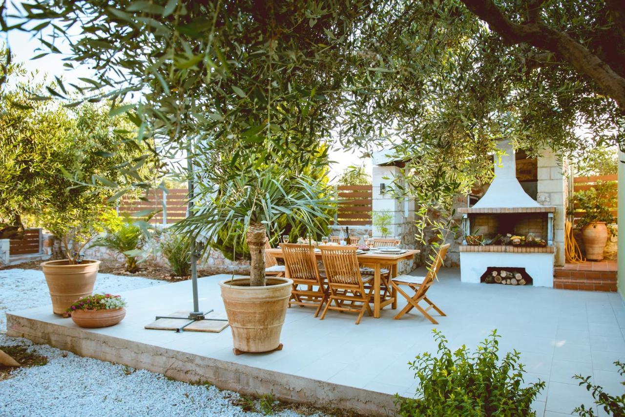 Villa Elaionas Sternai Exterior photo