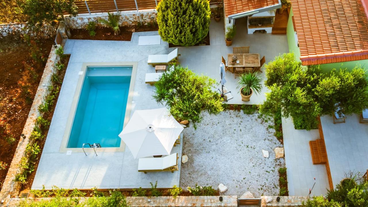 Villa Elaionas Sternai Exterior photo